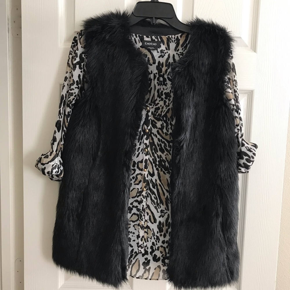 Bebe faux fur vest. EXCELLENT condition‼️Size XS